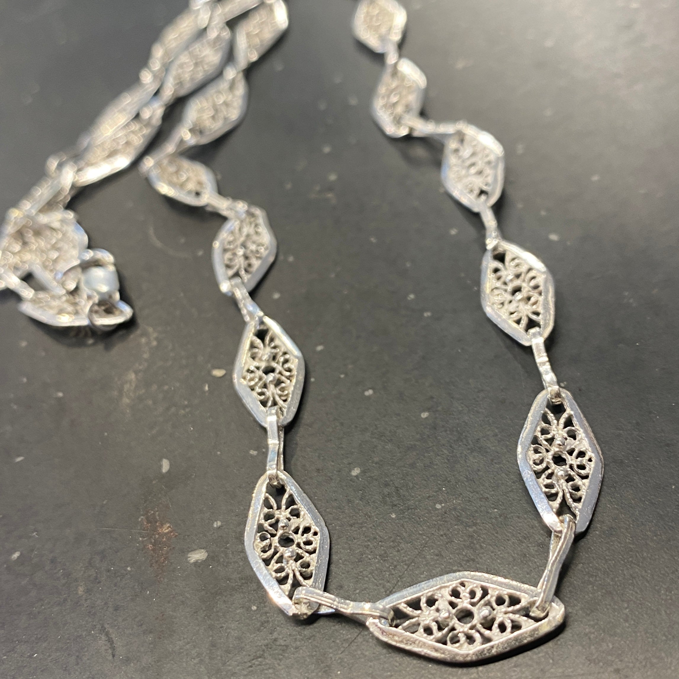 MARRAKESH Silver Necklace-Lirmizrahi
