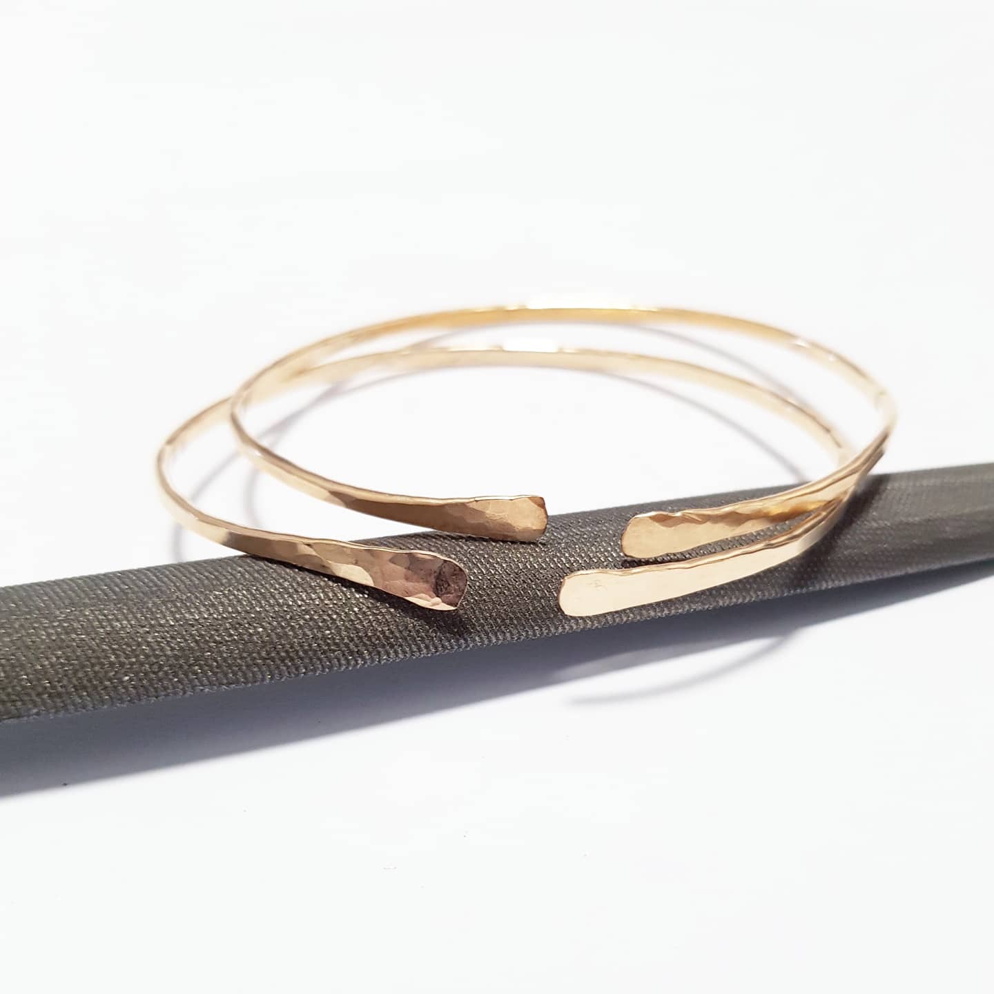 BANGLE Bracelet-Lirmizrahi