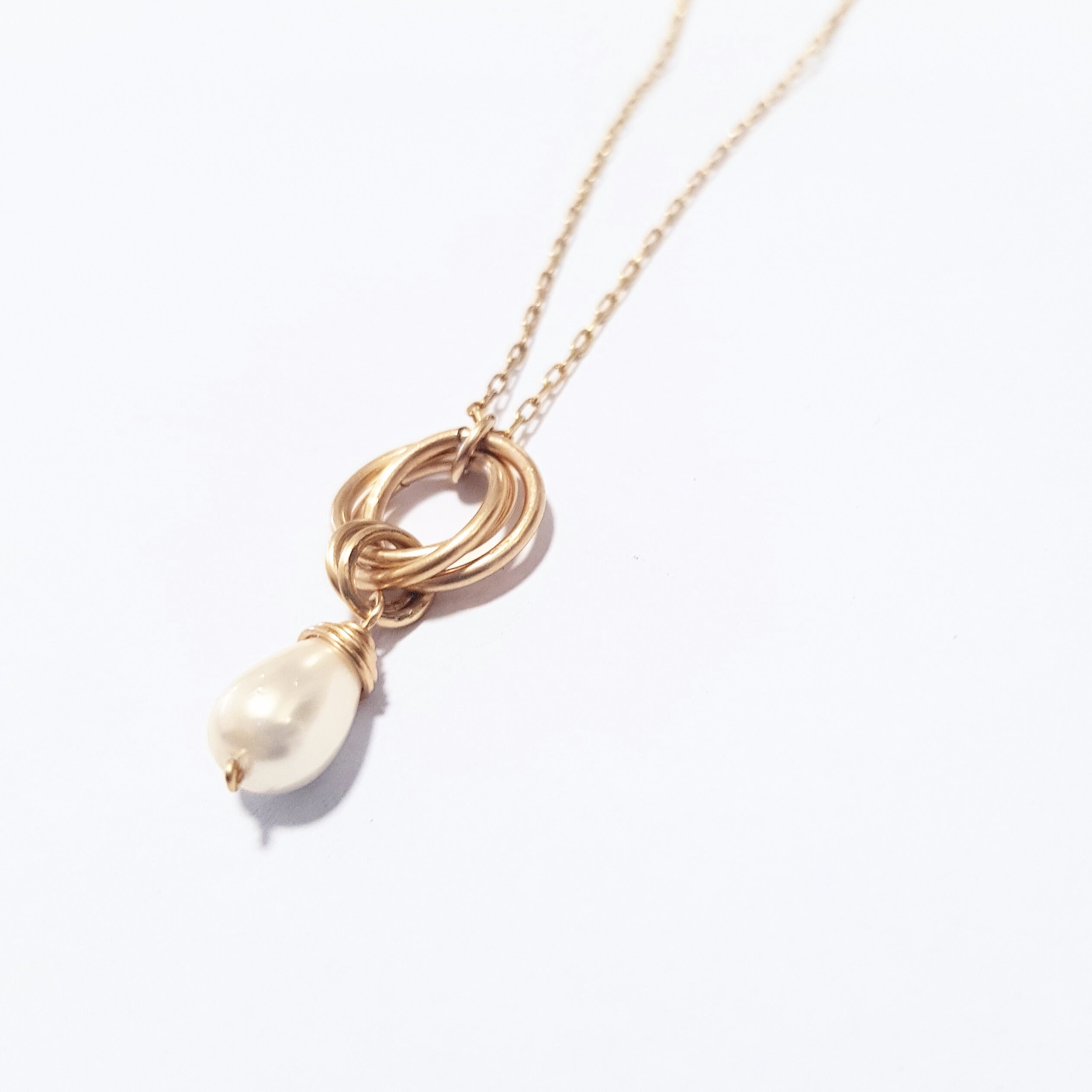 BELL PEARL Necklace