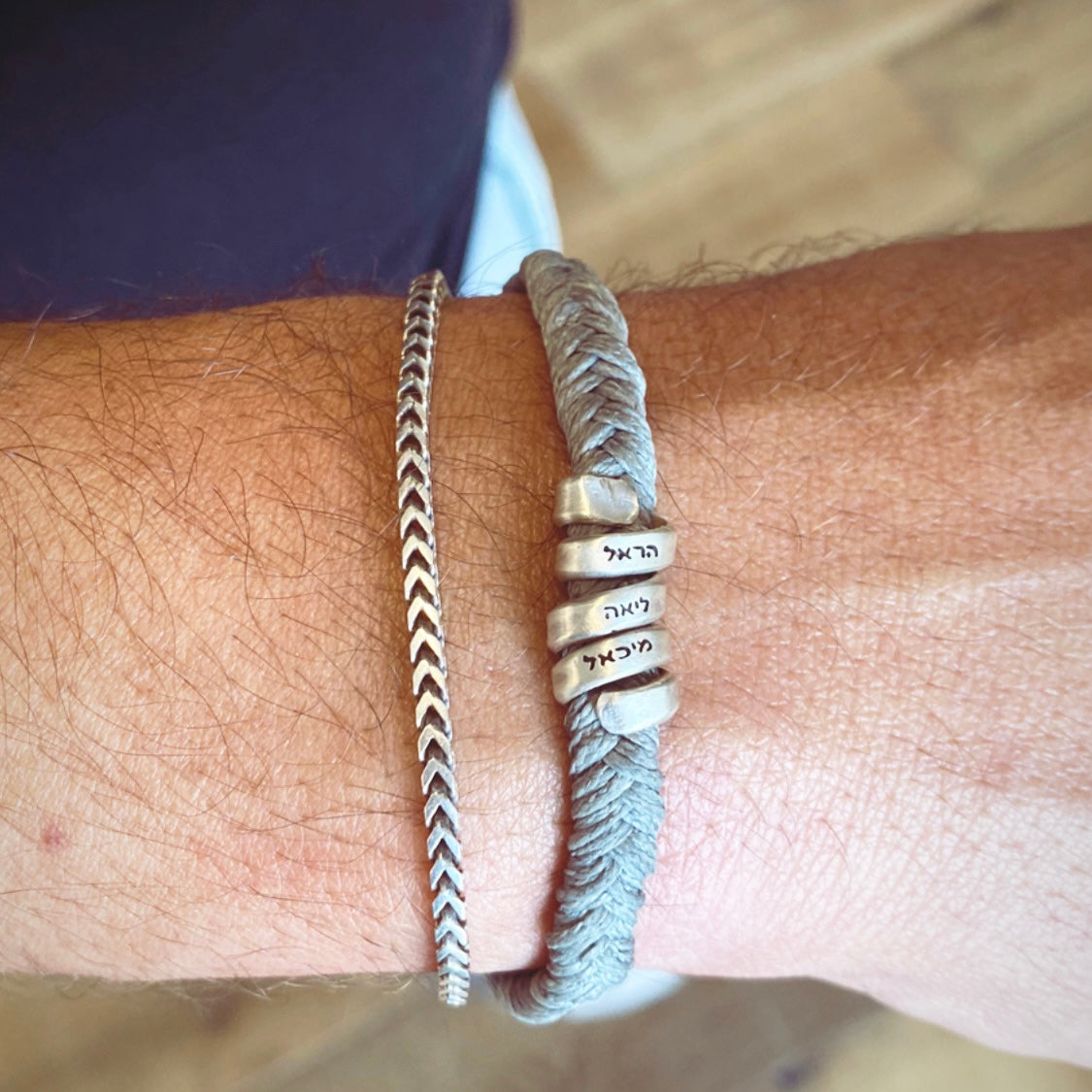 T Braclet-Lirmizrahi