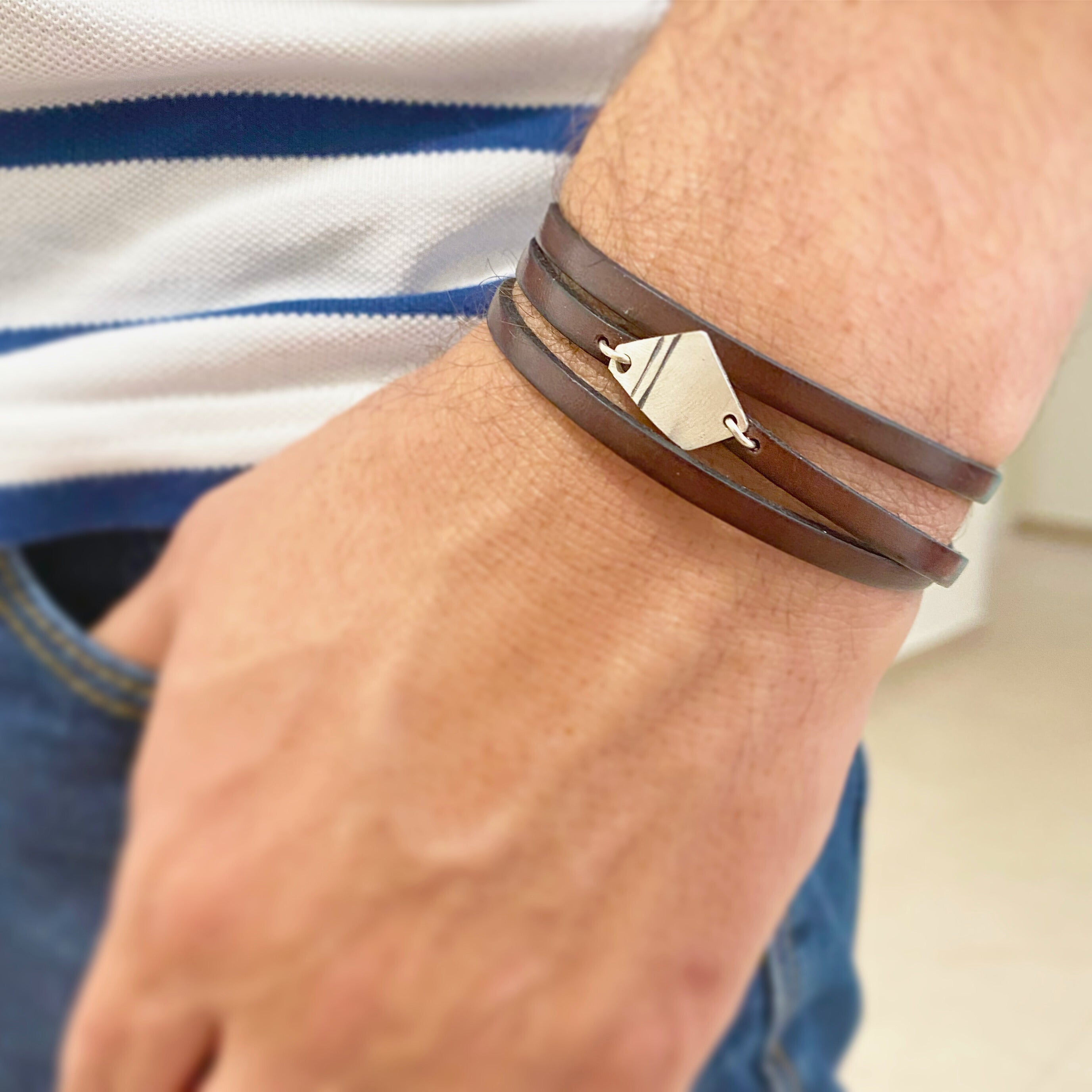 Q BRACELET